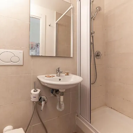Bed & Breakfast Cristel Cozy - Termini Train Station *