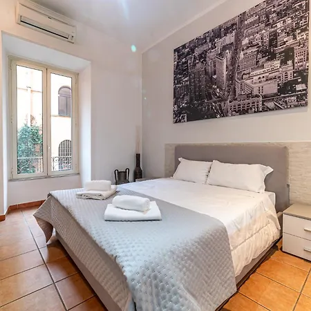 Cristel Cozy - Termini Train Station Bed & Breakfast